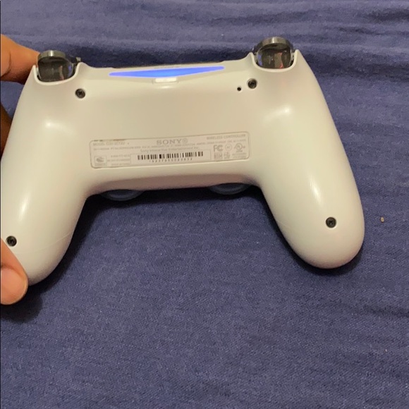 See through PlayStation controller - Picture 3 of 3